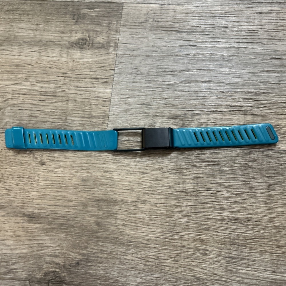 WHOOP MG 5.0 Wearable with SportFlex Band Green/Yellow Device Only